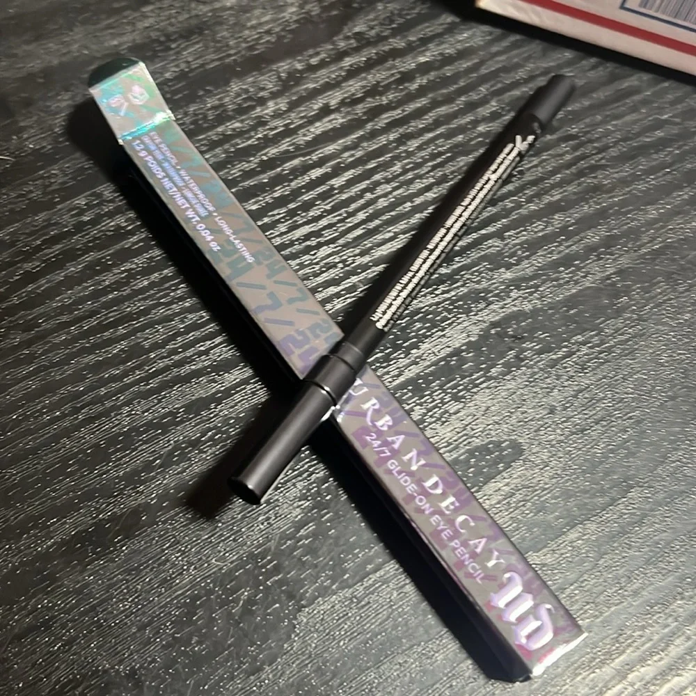 💕🌙Urban Decay Perversion Glide On Eyeliner